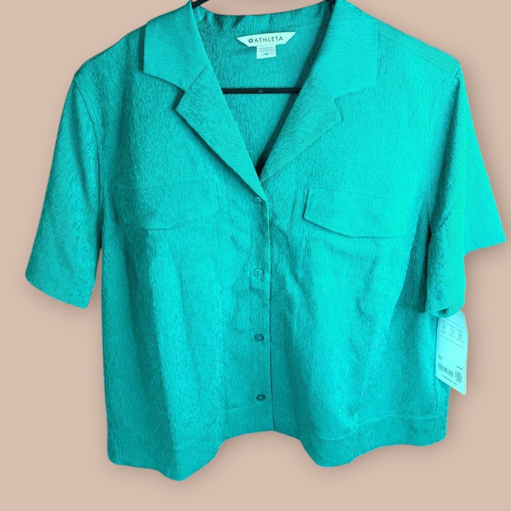 NWT Athleta Echo Top Teal Textured Button Down Travel Shirt Medium